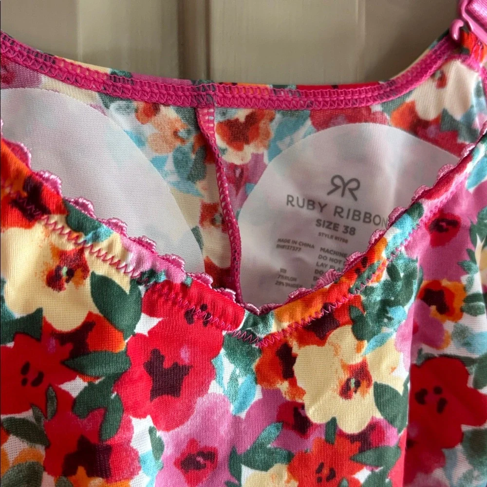Ruby Ribbon Floral camisole - Picture 2 of 4